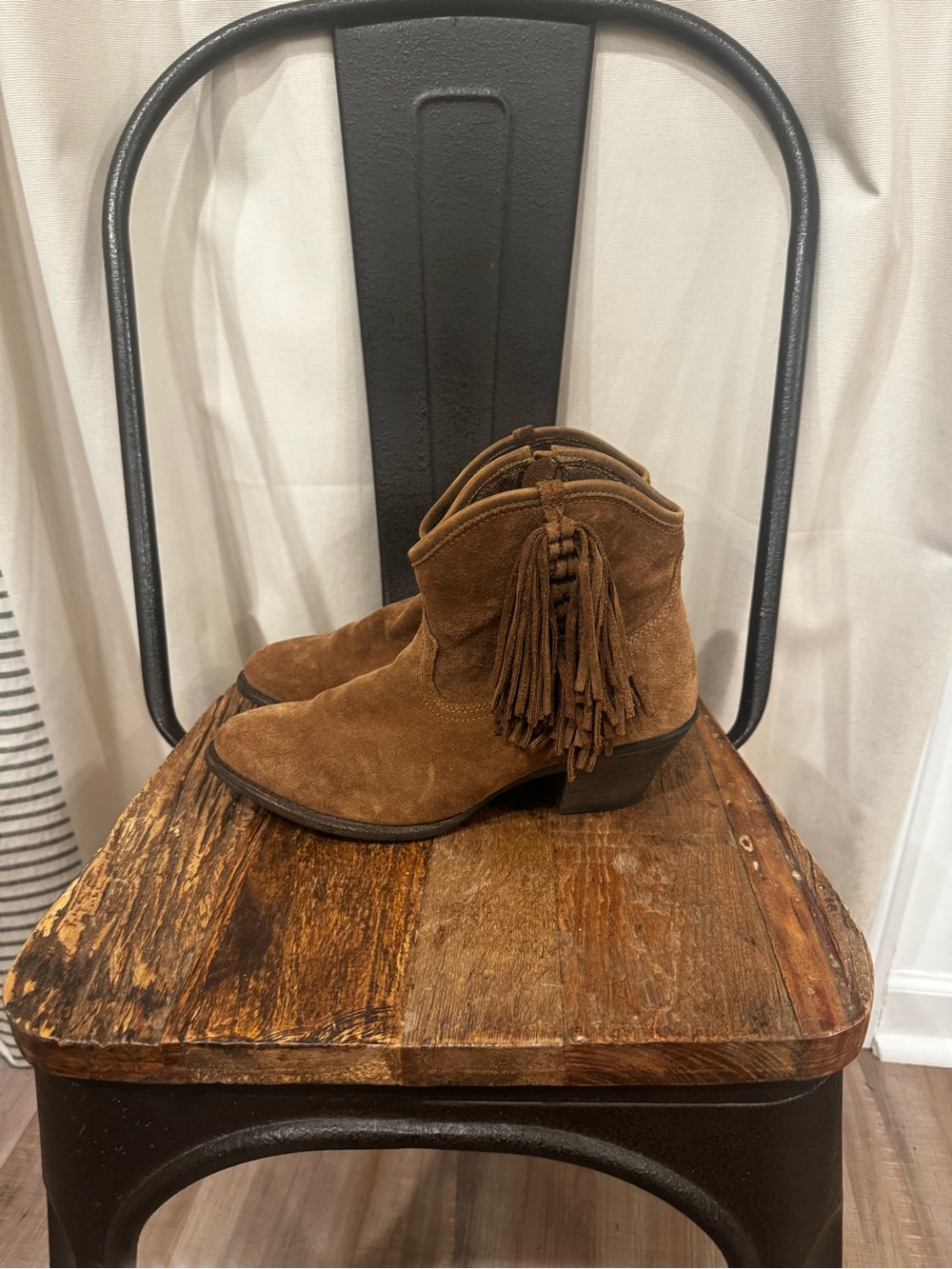 Ariat Brown Suede Fringe Tassel Western Ankle Boots Women’s 7B